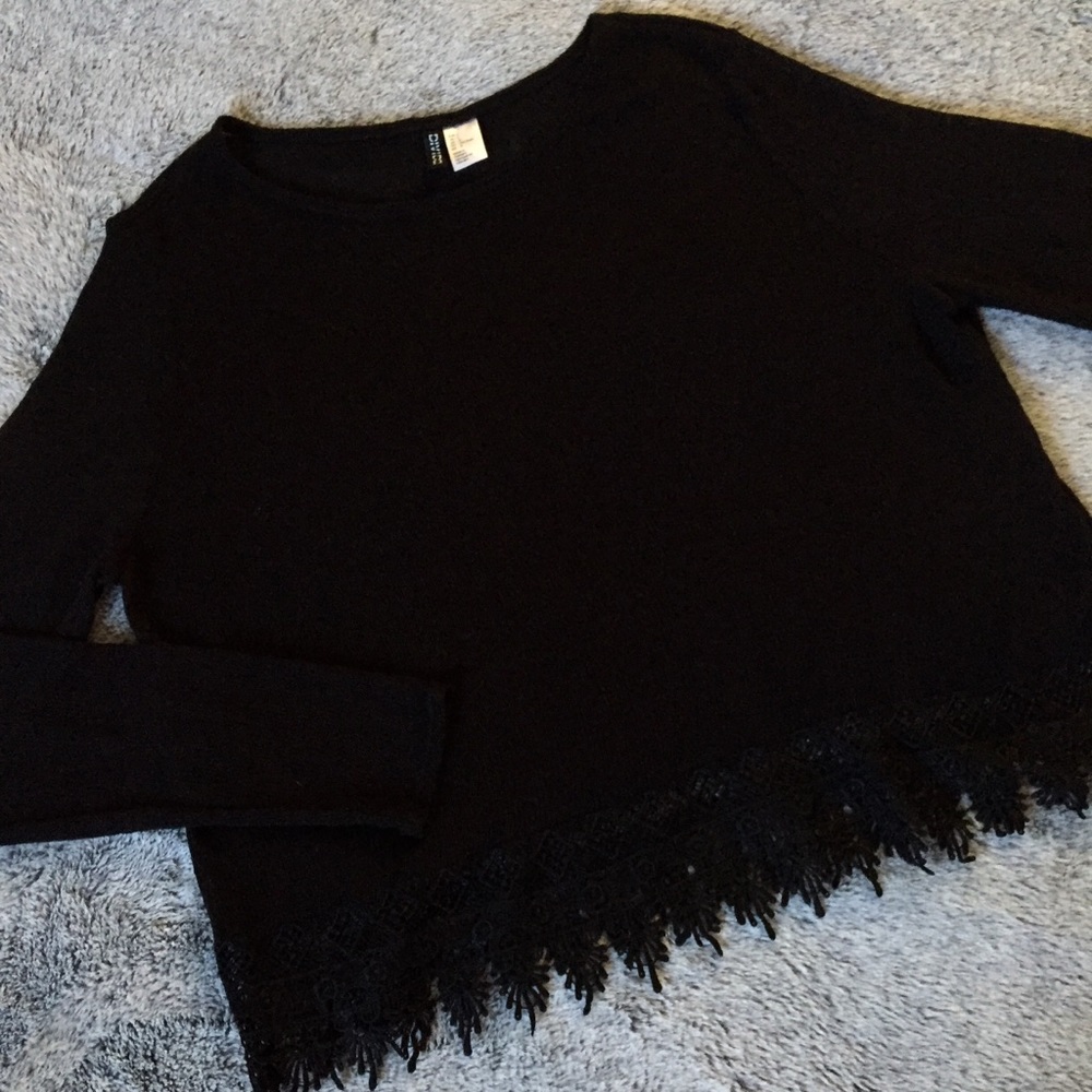NOT FOR SALE! DONT BUY‼️2/$23‼️ Black H&M Long Sleeve